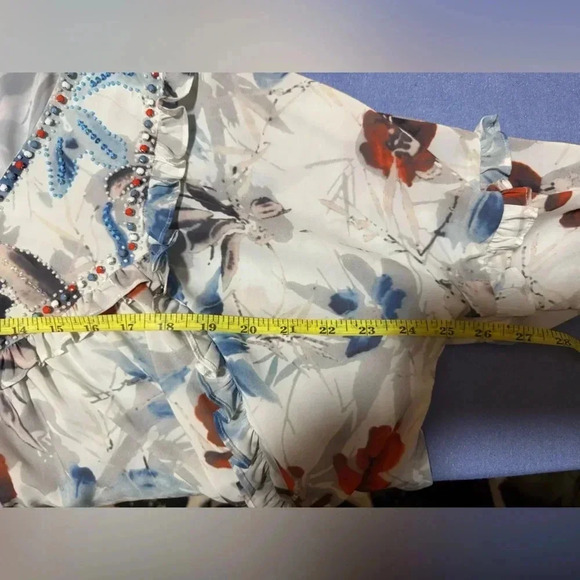 Moda Luxe Blue and White Floral V-Neck Bishop Sleeve Blouse - Picture 7 of 7